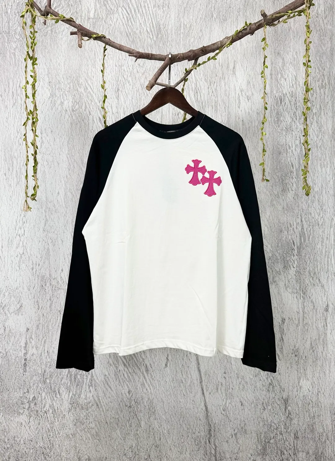 ：F Chrome hearts ， Breathable ， 。 ， ， 。 ， ， ； ， 。 ， ， ， Quality， Premium 。 ， ， Same Style ， ， ， ， Same Style。 ：Black White Size：S-XL